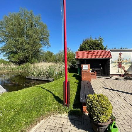 Schoener Ferienbungalow Umgeben Von Natur Und Nicht Weit Zur Ostsee Neubukow Exterior foto