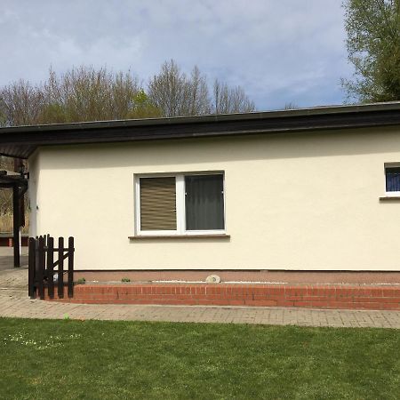 Schoener Ferienbungalow Umgeben Von Natur Und Nicht Weit Zur Ostsee Neubukow Exterior foto